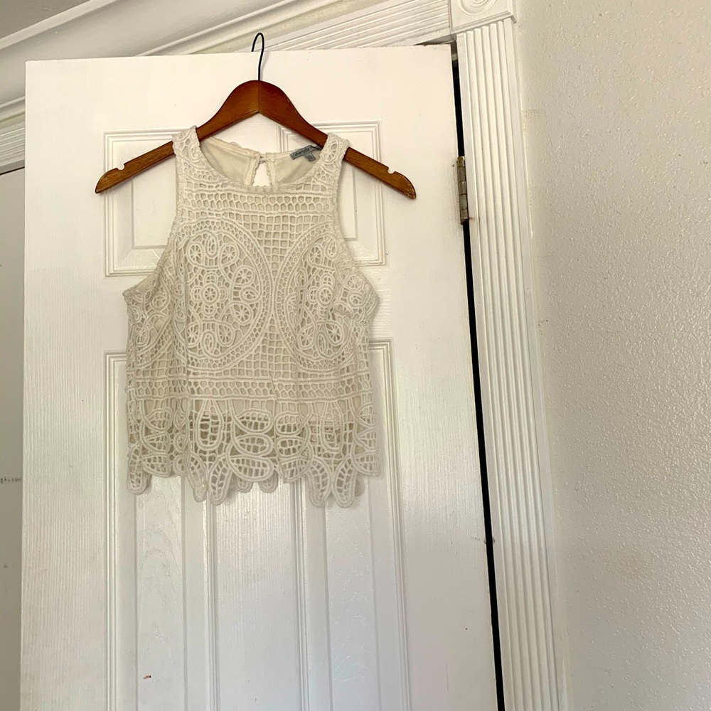 White lace double lines tank